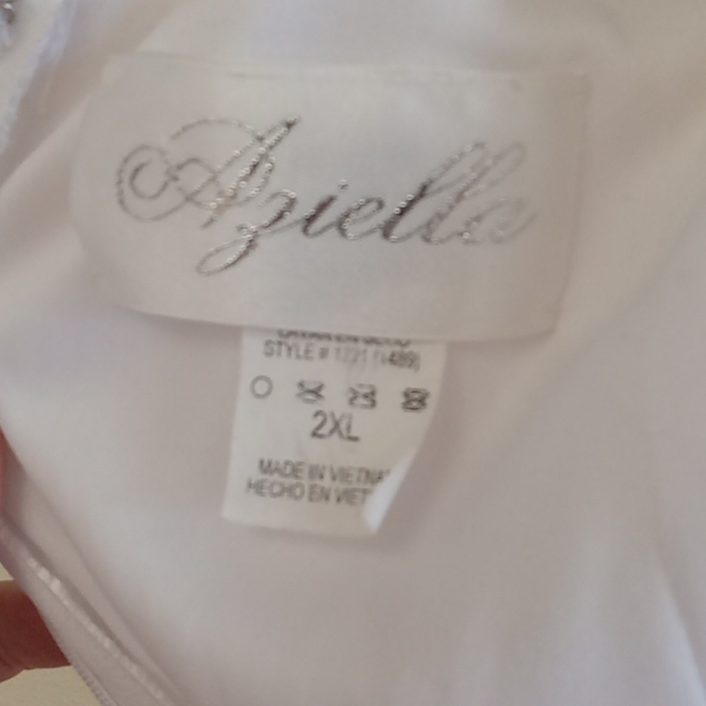 Aziella size 2XL wedding gown - Picture 6 of 6